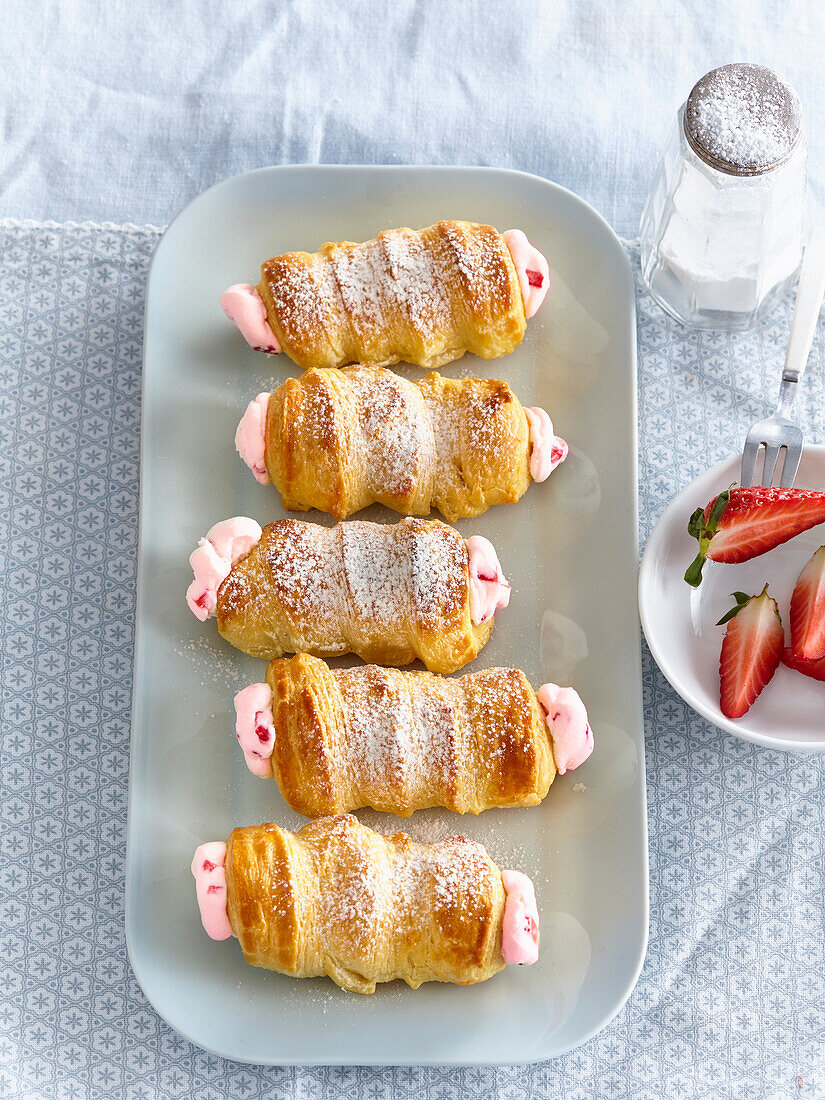 Rolls with strawberries