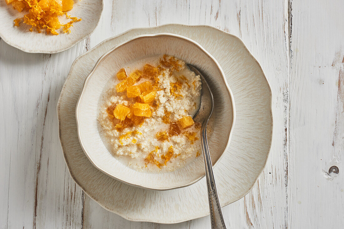Almond-millet breakfast porridge with orange and honey