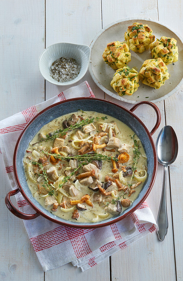 Mushrooms with cheese and herbs
