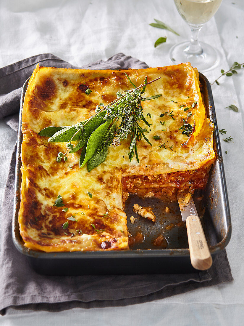 Lasagne mit Hühnchen und Kräutern