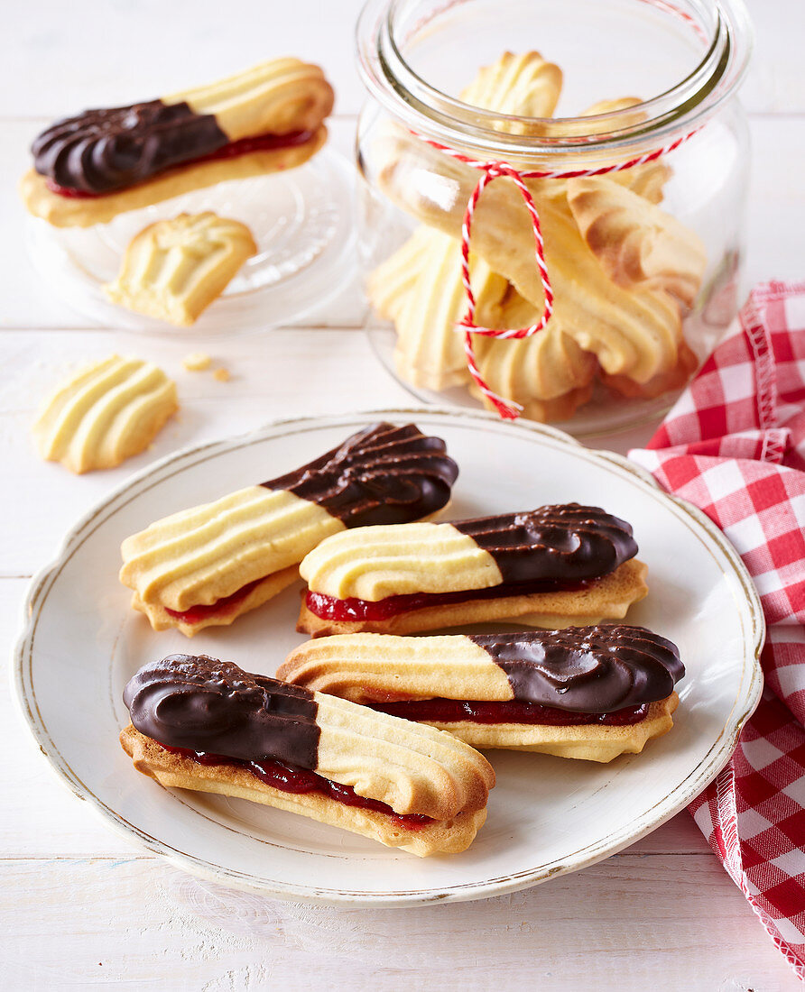 Chocolate coated pudding eclairs