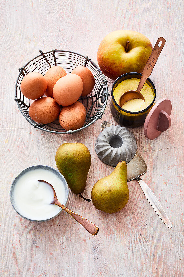 Ingredients for desserts with apples and pears
