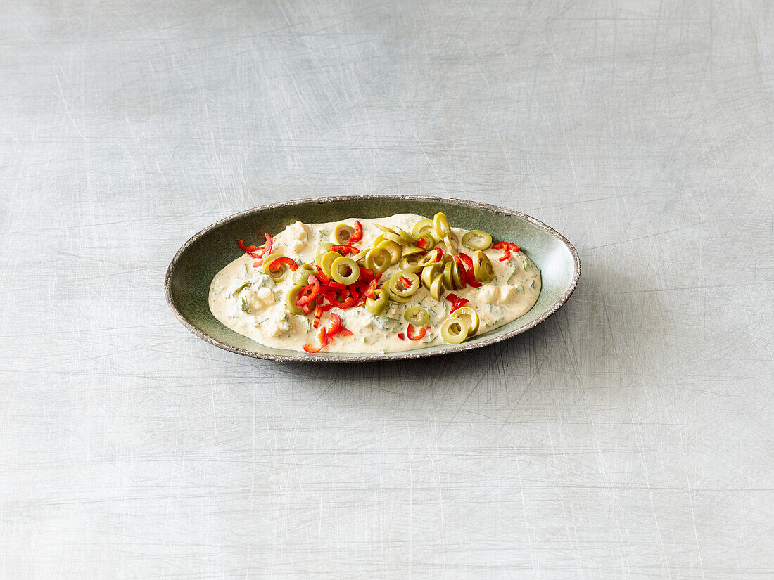 Turkish cheese cream with herbs