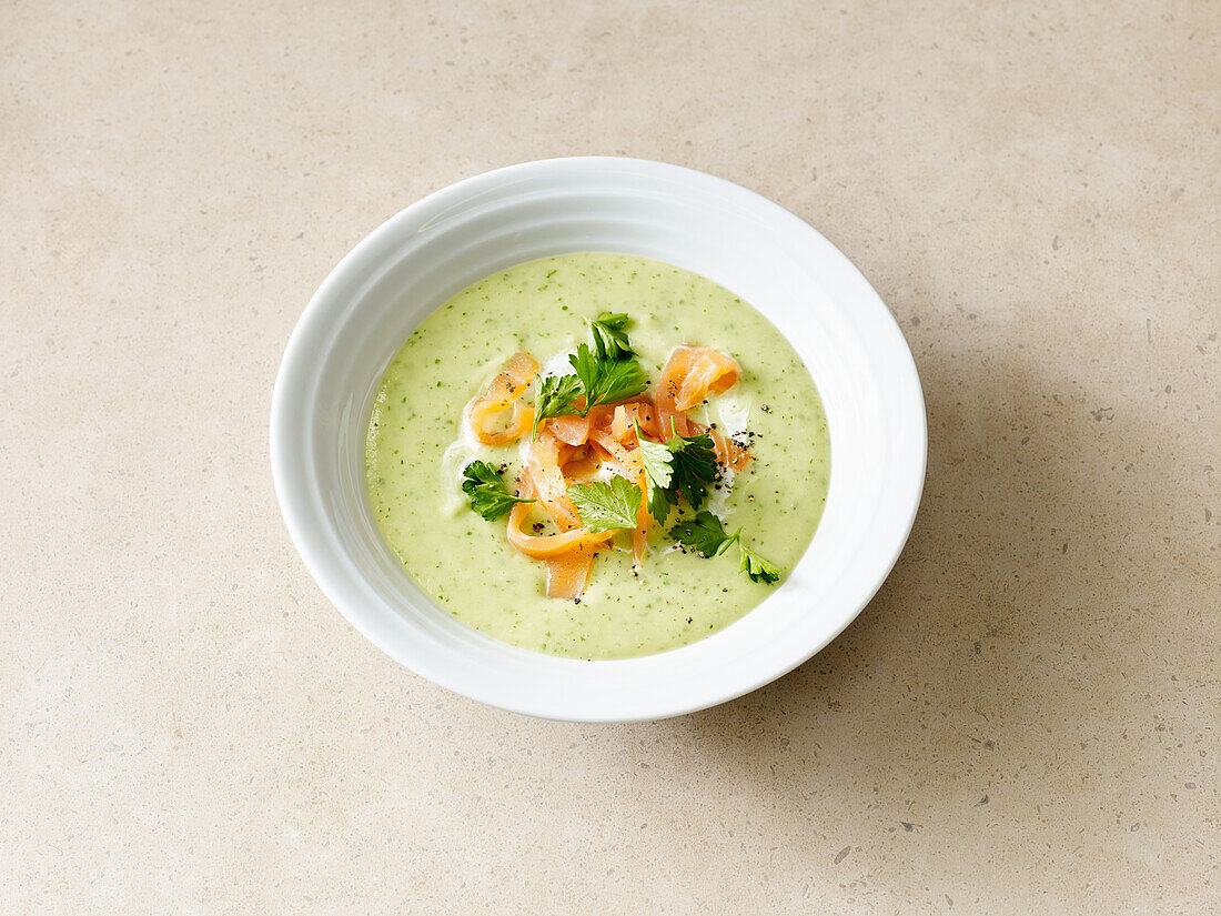 Parsley and potato soup with salmon