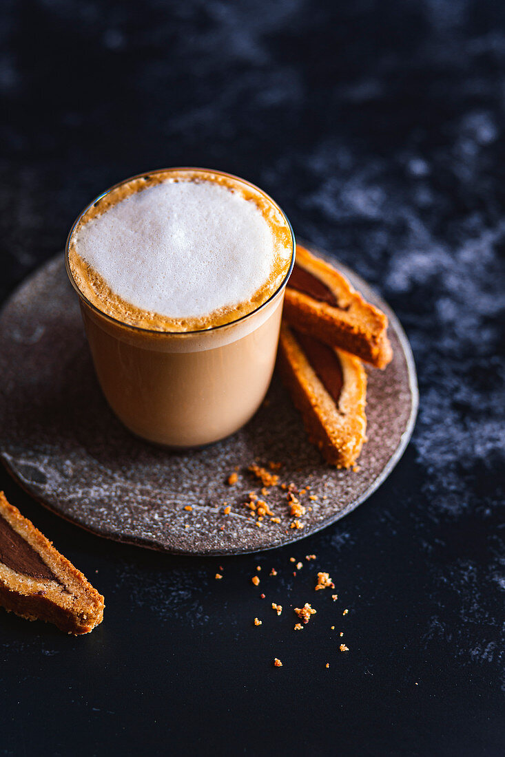 Cappuccino with biscotti