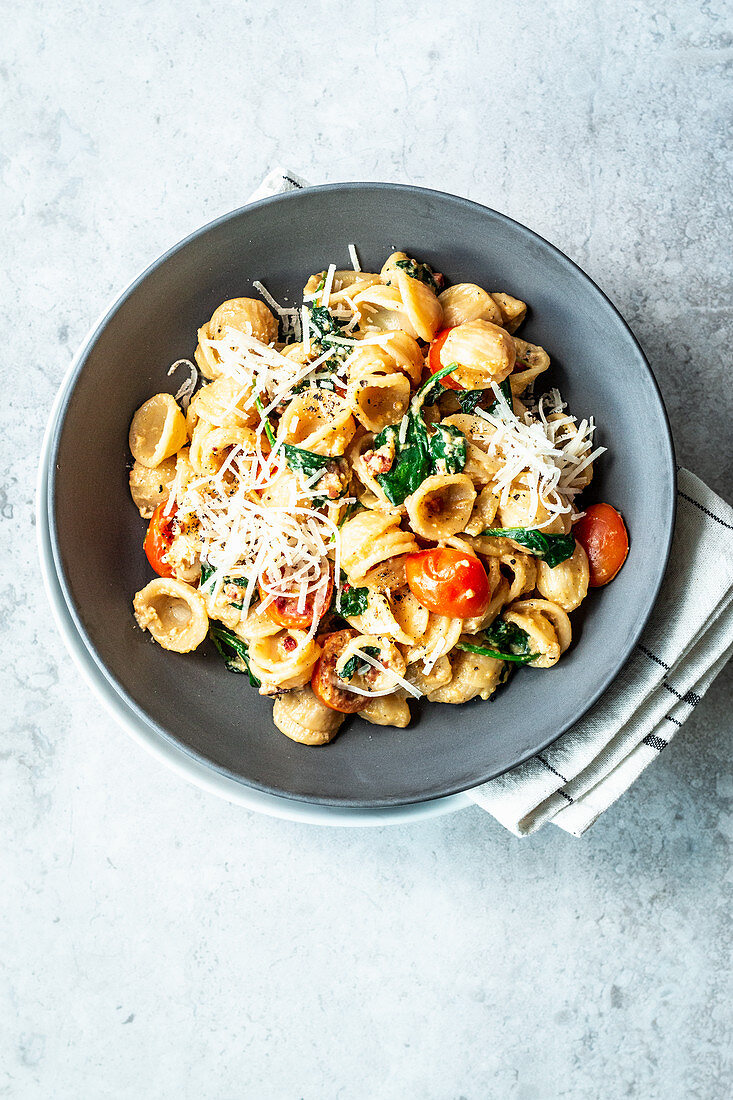 Orecchiette mit sommerlicher Carbonara