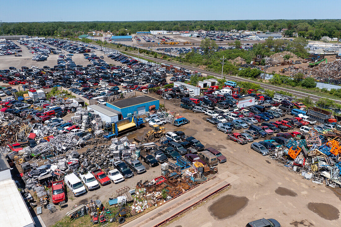 Car scrapyard, Flint, Michigan, USA