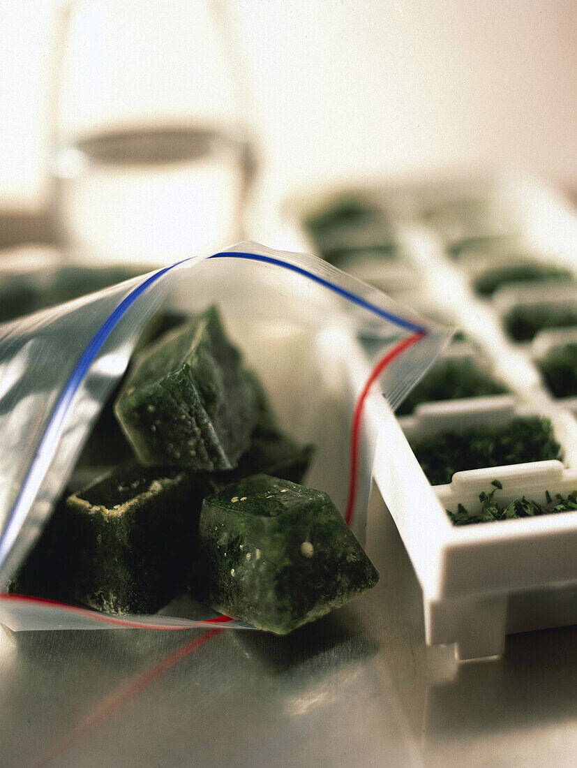 Storing frozen chopped herbs