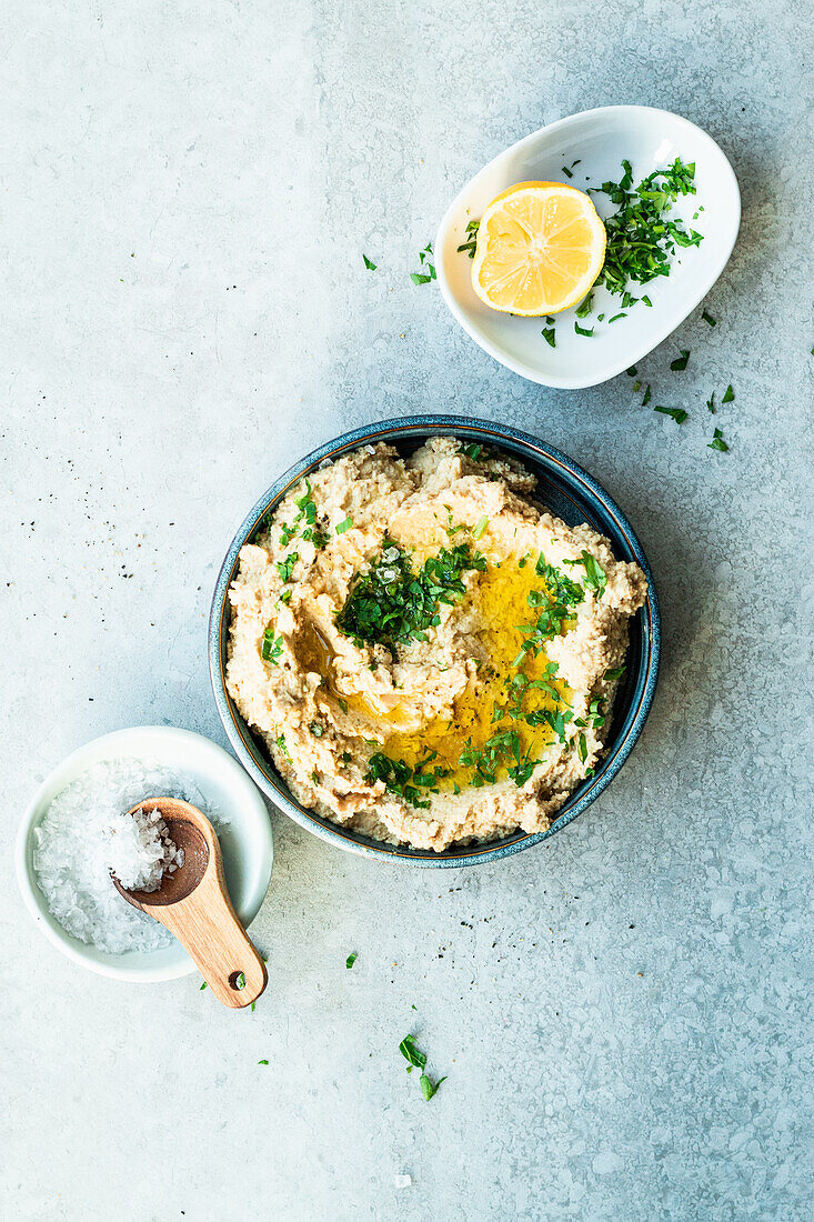 Selbstgemachtes Hummus