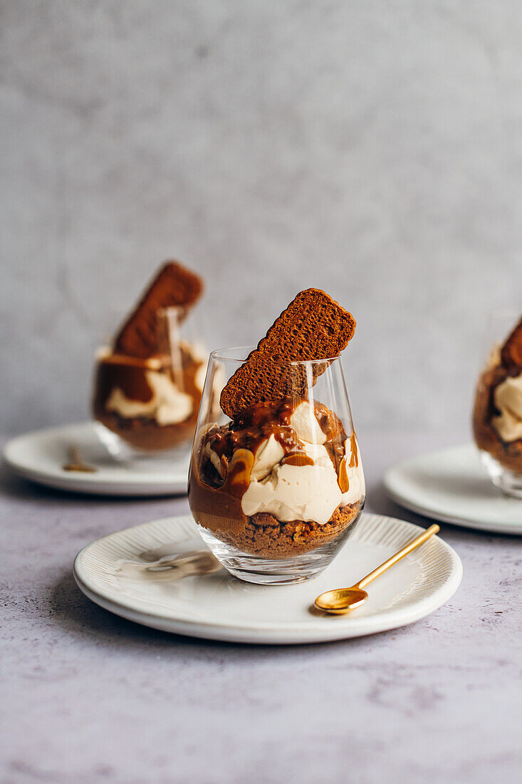 Karak Chai Cheesecake with Lotus Biscoff Biscuit and Spread