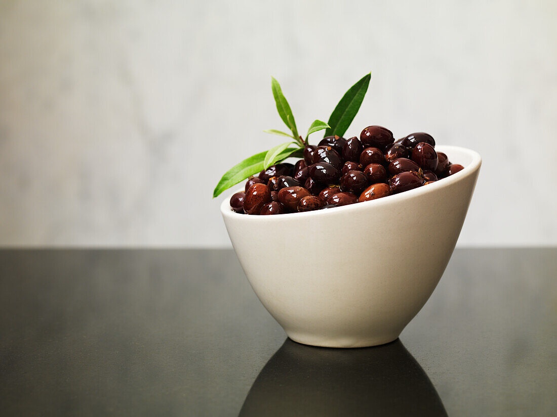 Black olives in a bowl