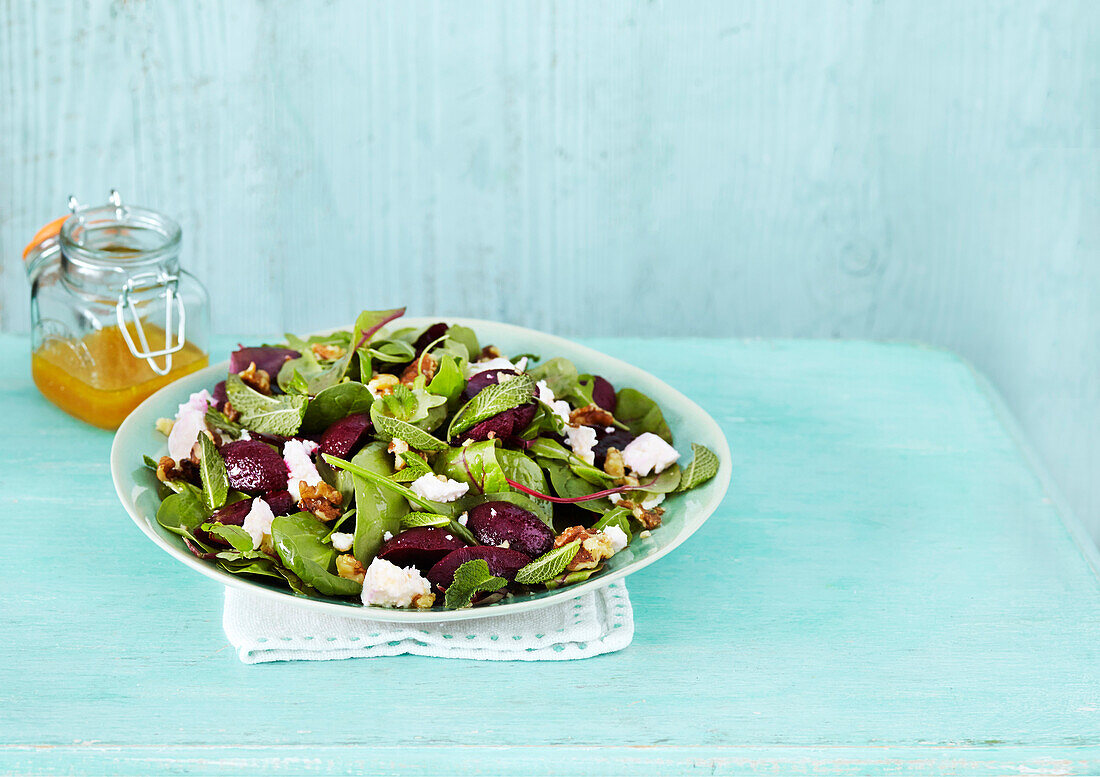 Marinated beetroot and feta salad