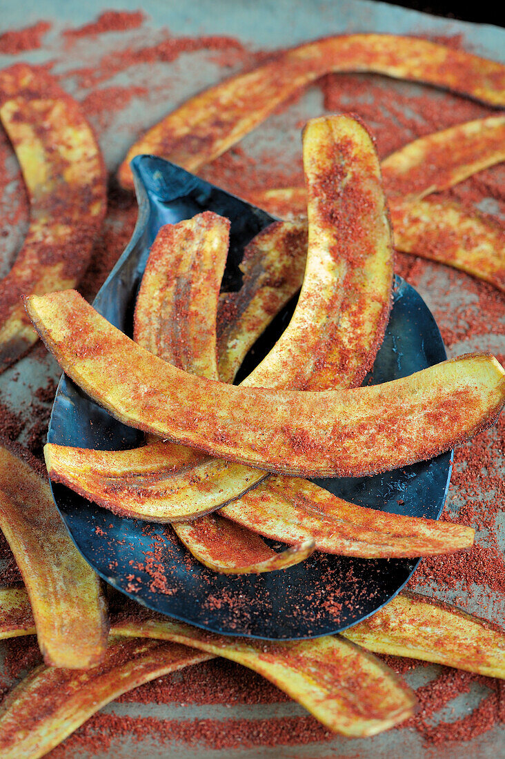 Green banana chips with tandoori masala