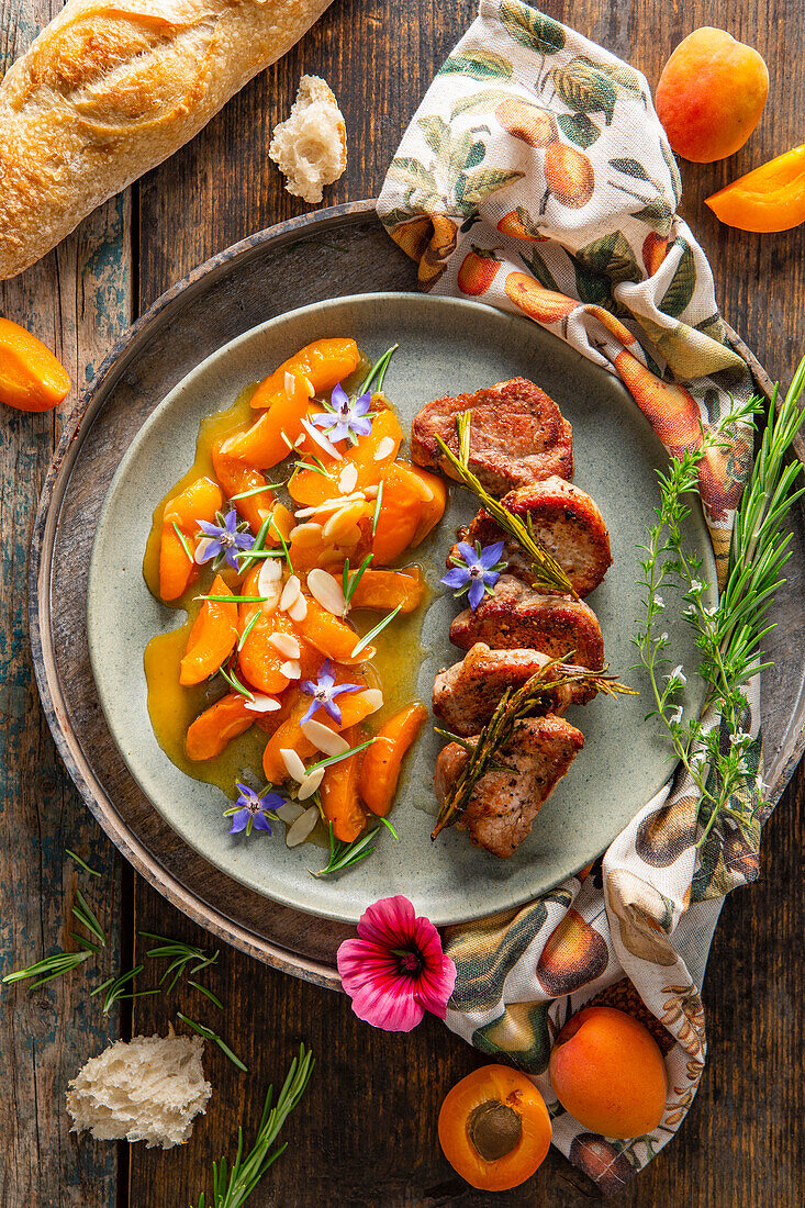 Pork medallions with rosemary and apricots