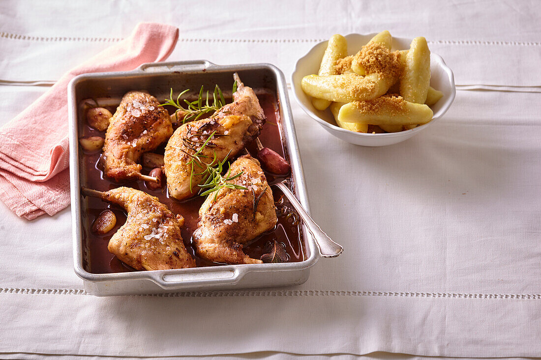 Rabbit legs with red wine sauce