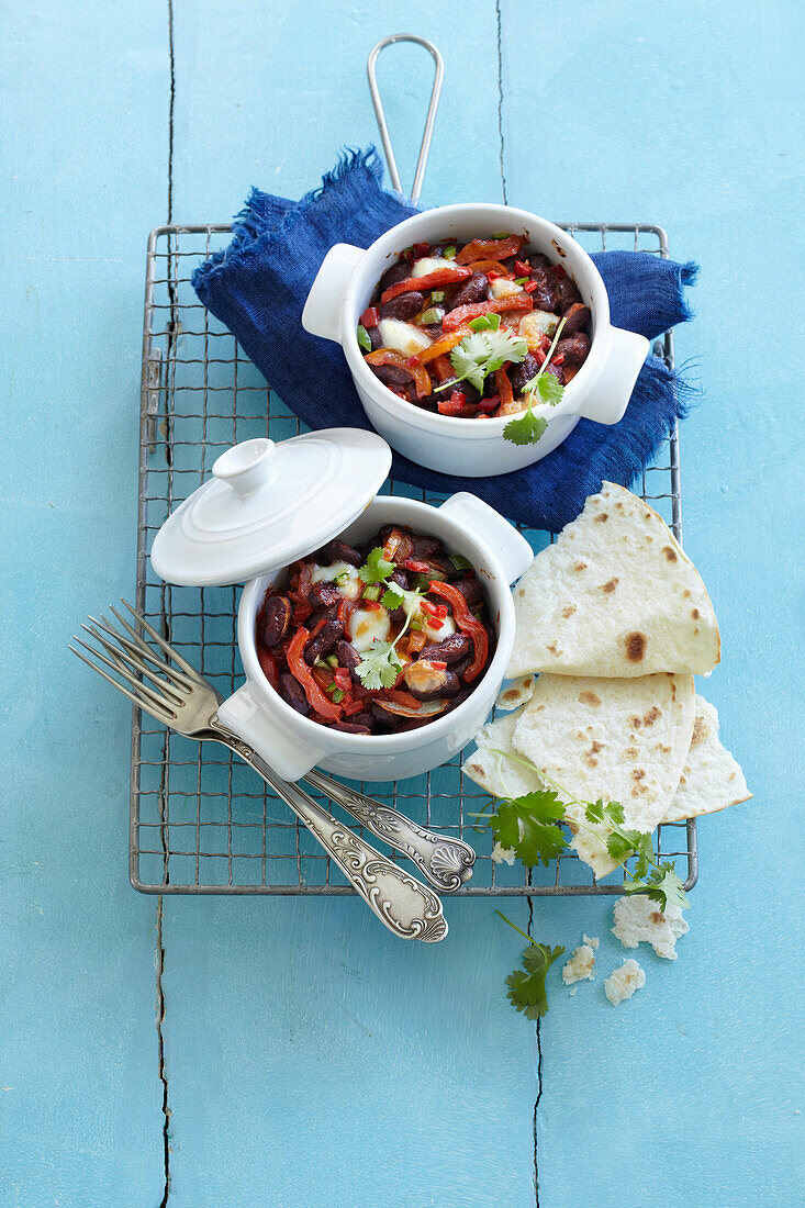 Baked beans with curry spice