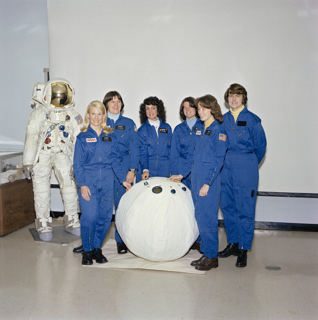 Sally Ride and female NASA astronaut candidates