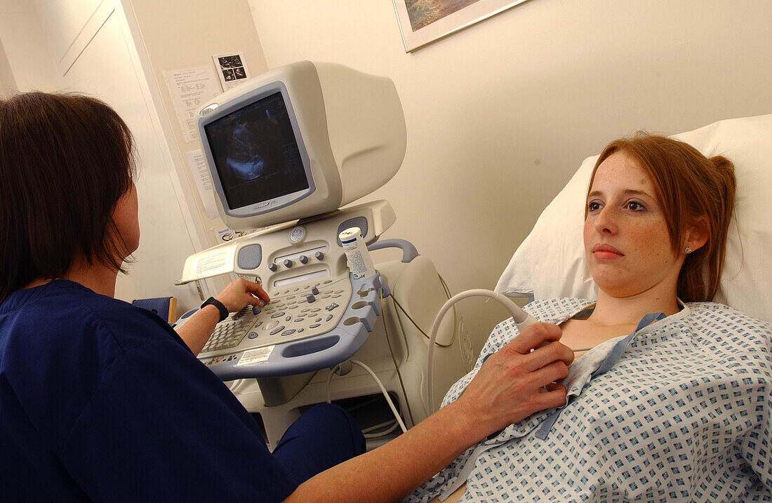 Cardio physiologist using ultrasound