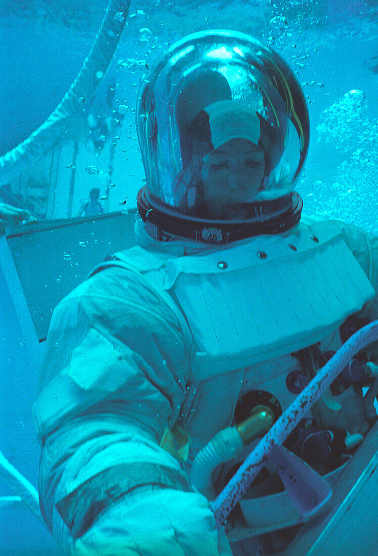 Astronaut training in the Neutral Buoyancy Simulator