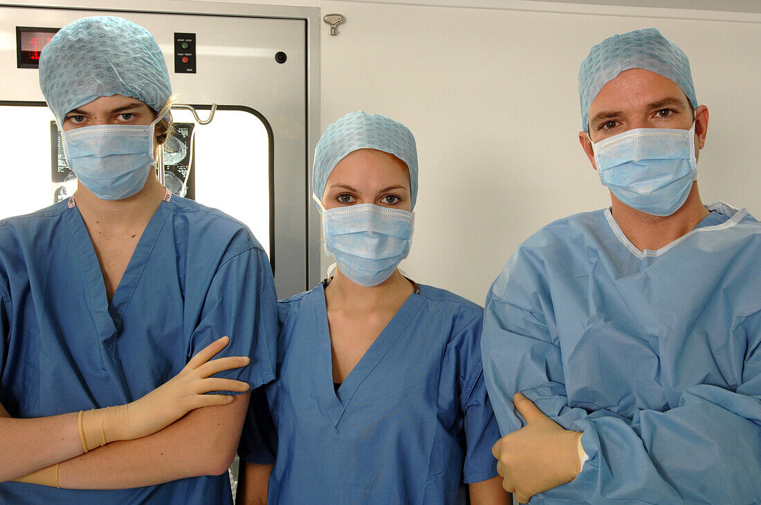 Team of surgeons