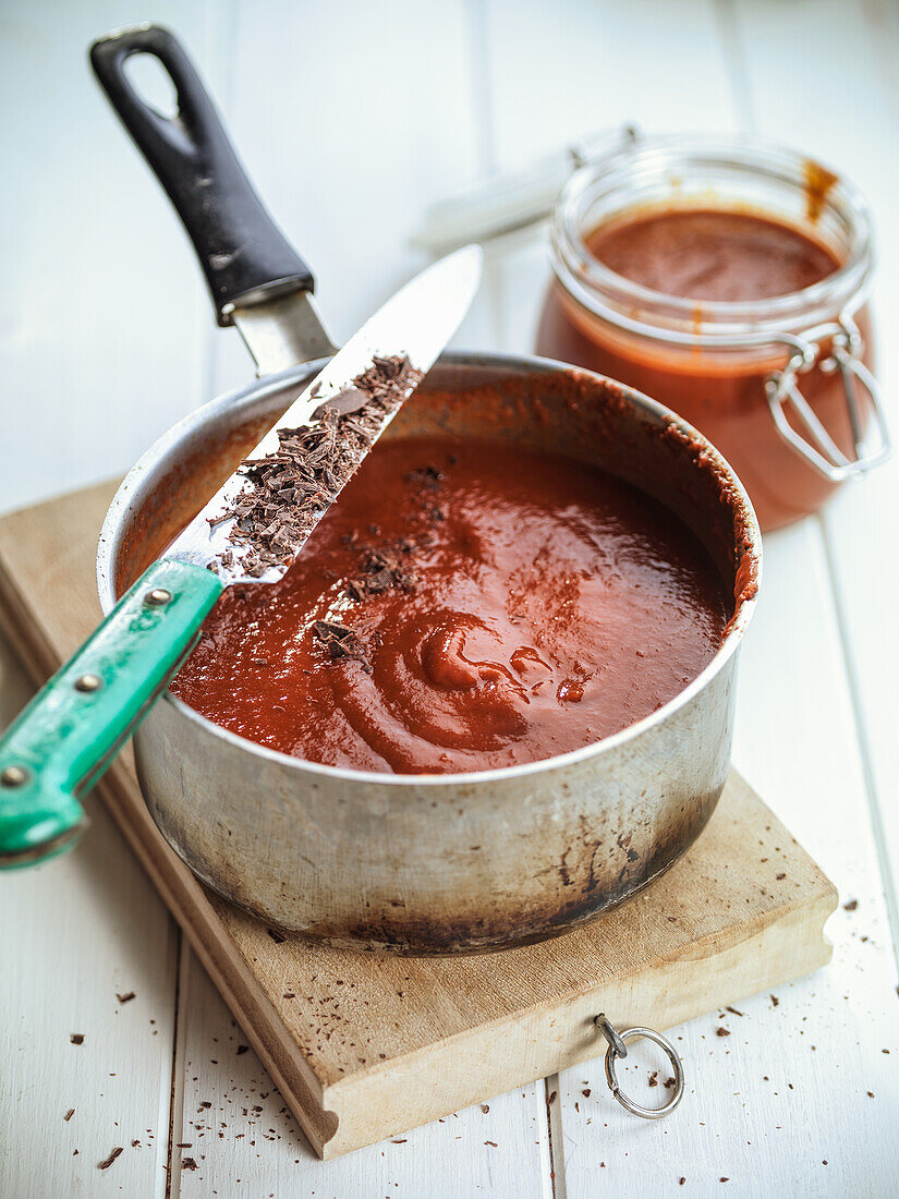 Tomato sauce with chocolate