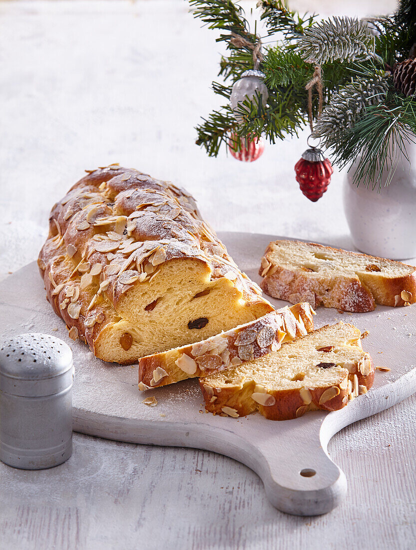 Christmas braised sweet bread