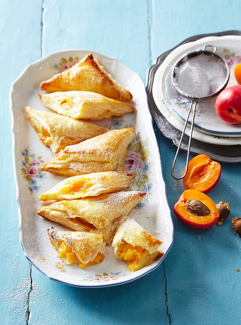 Apricot pastries with white chocolate