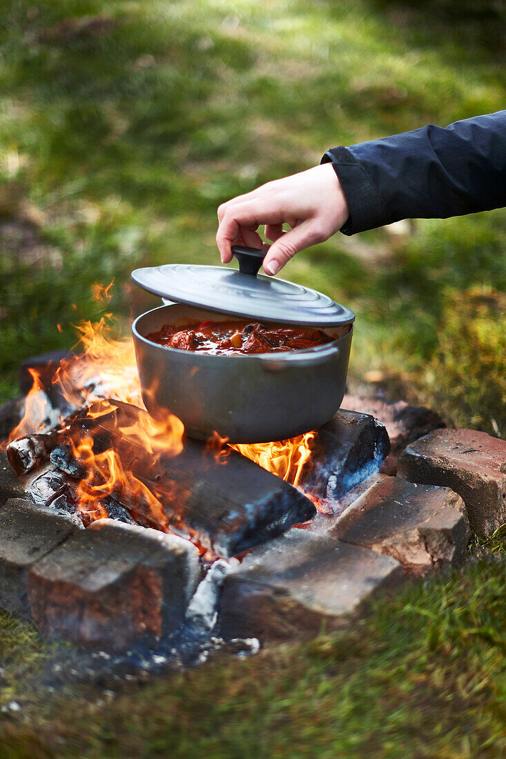 Cooking on camp fire
