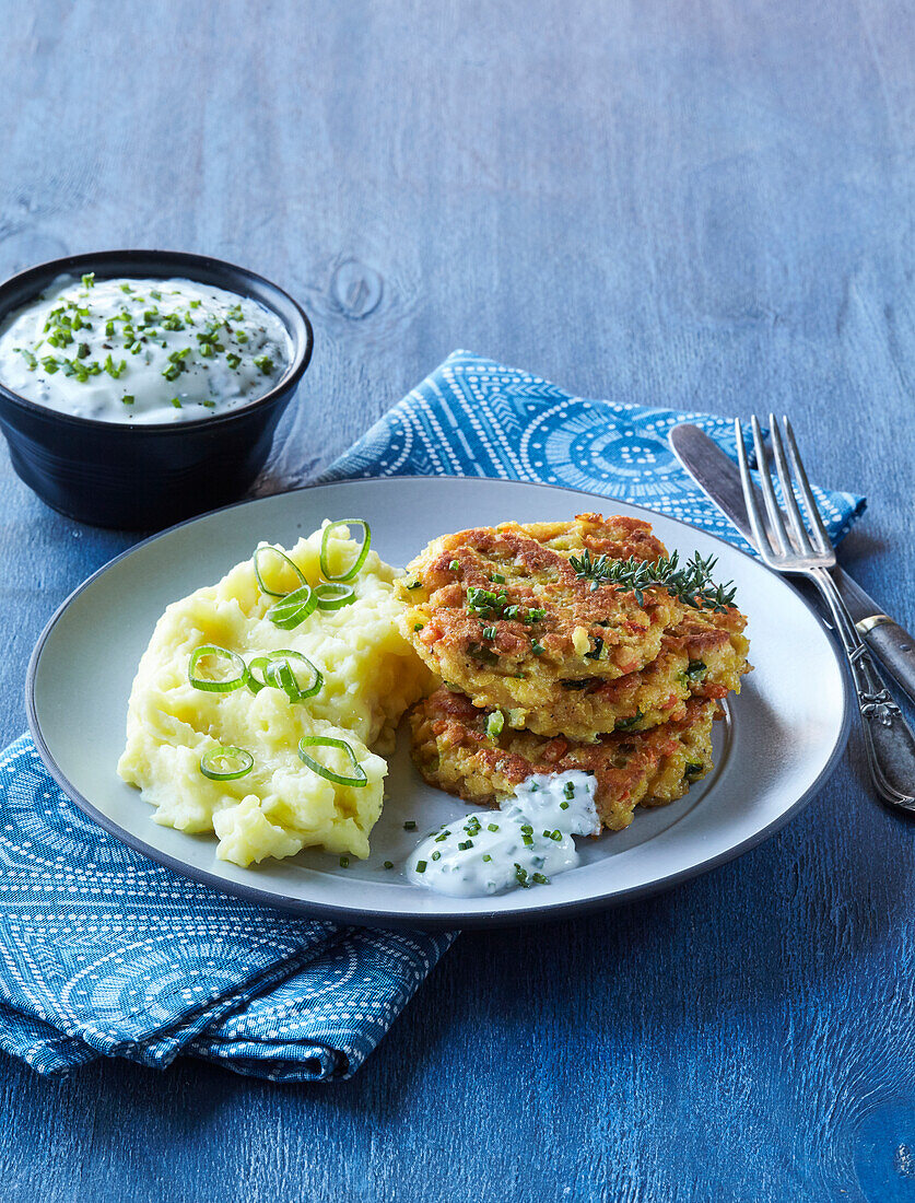 Lentil burger with mashed potatoes