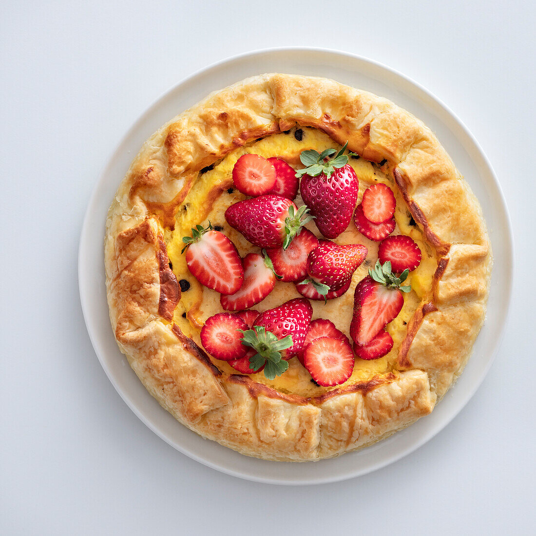 Erdbeerkuchen mit Squacquerone-Ricotta-Creme