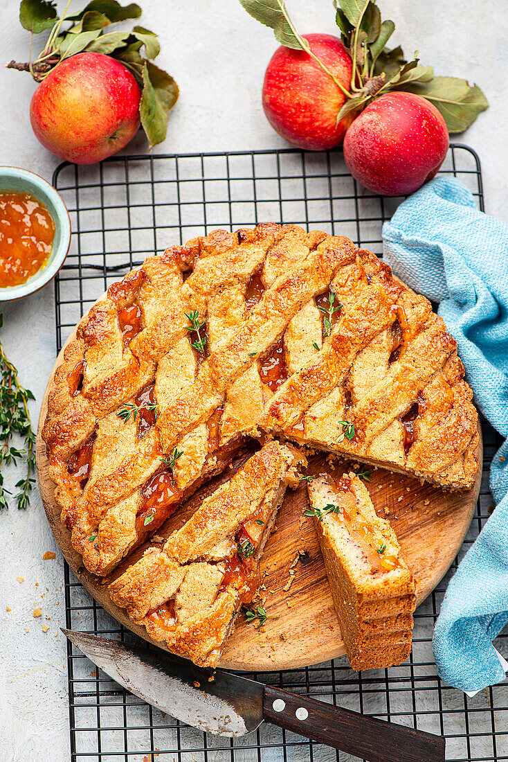Apple and lentil tart with thyme