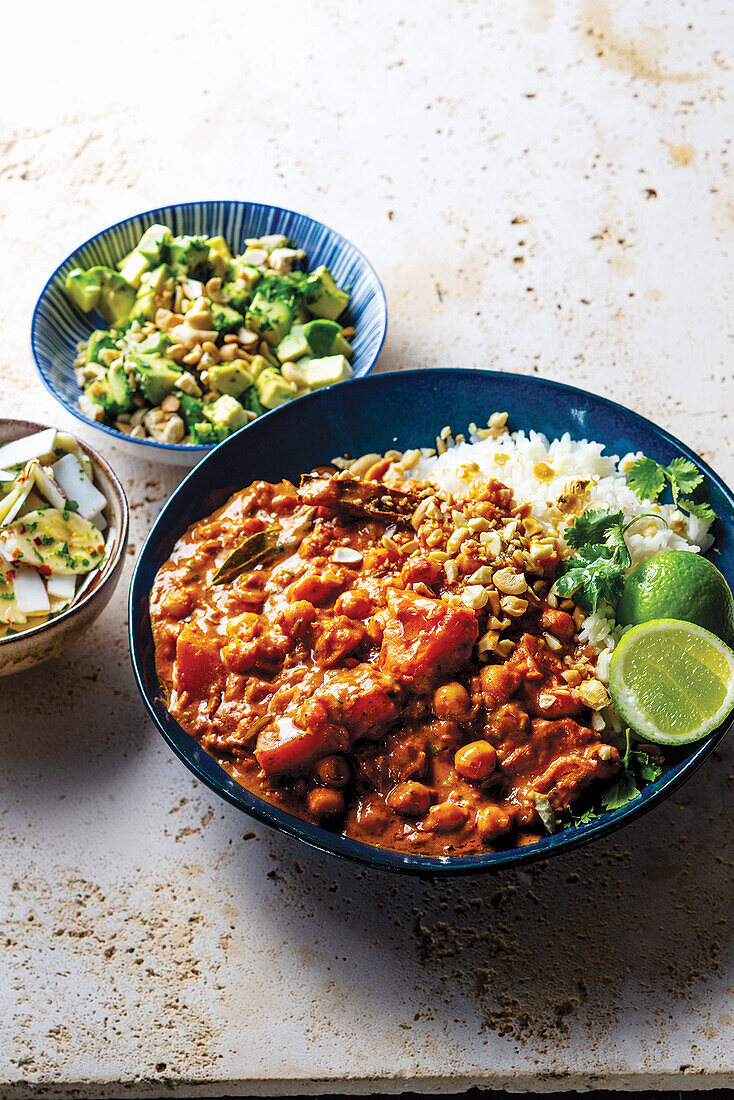 African vegetable and chickpea peanut curry