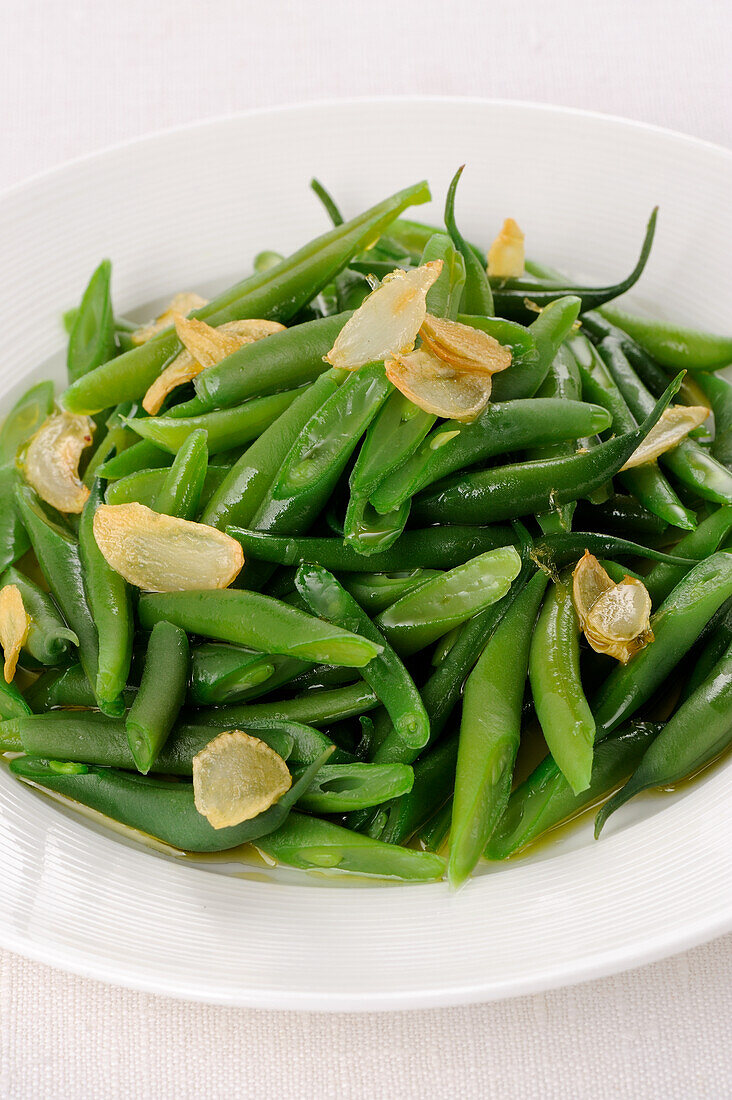 Grüner Bohnensalat mit Knoblauch
