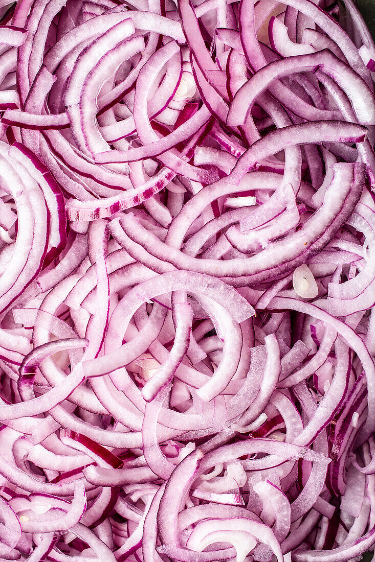 Red onion cut into rings (full frame)
