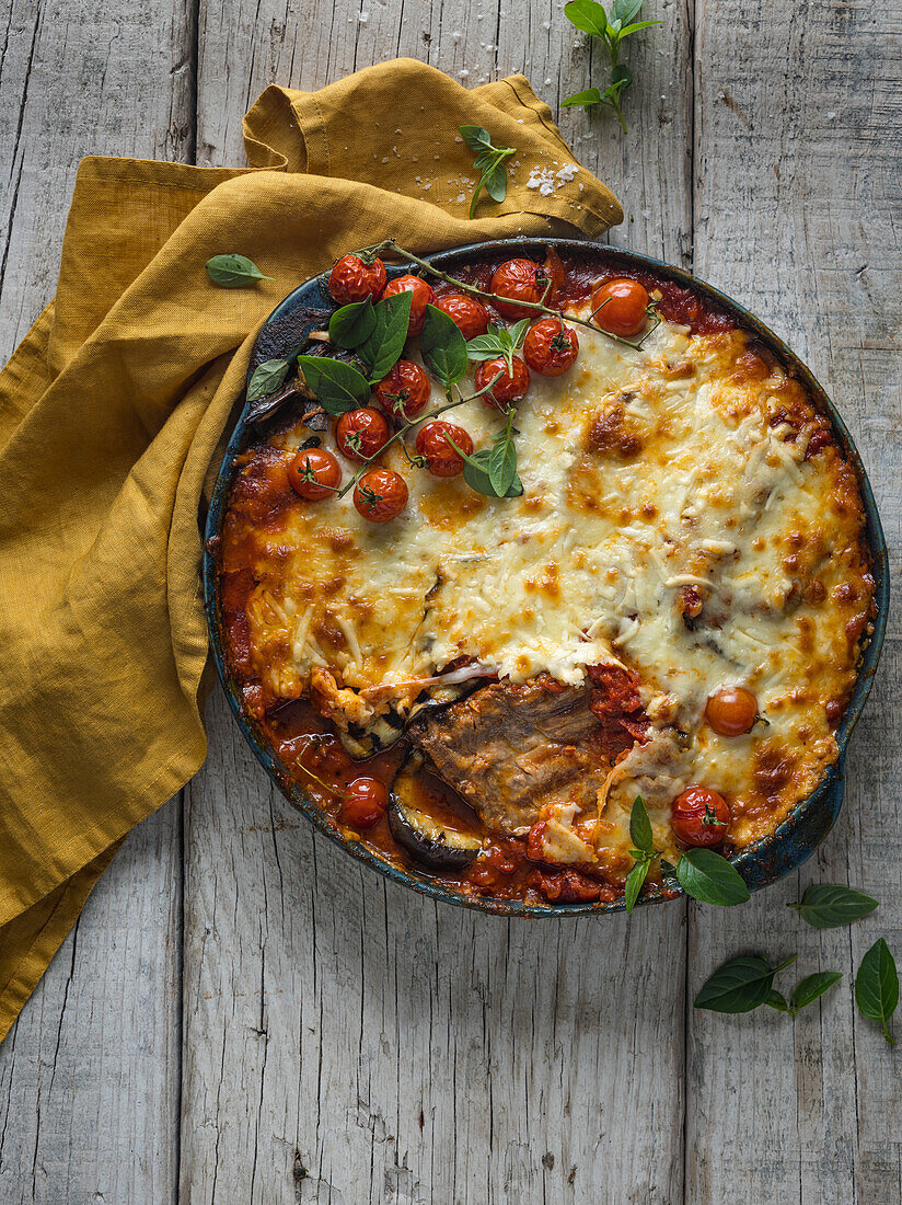 Sizilianisches Melanzane mit Schweinenacken