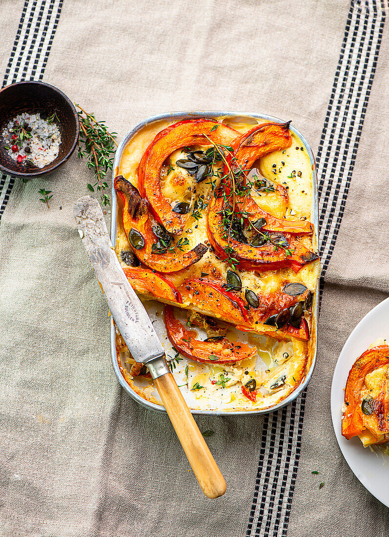 Juicy pumpkin lasagne with thyme and pumpkin seeds