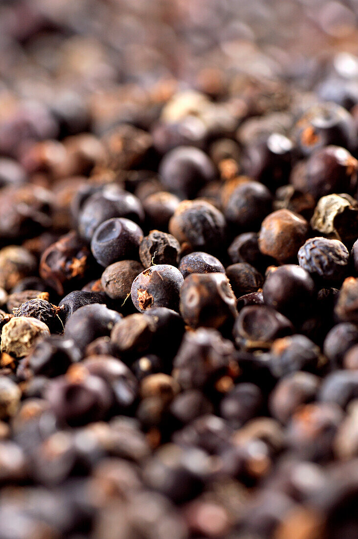 Peppercorns (close-up)