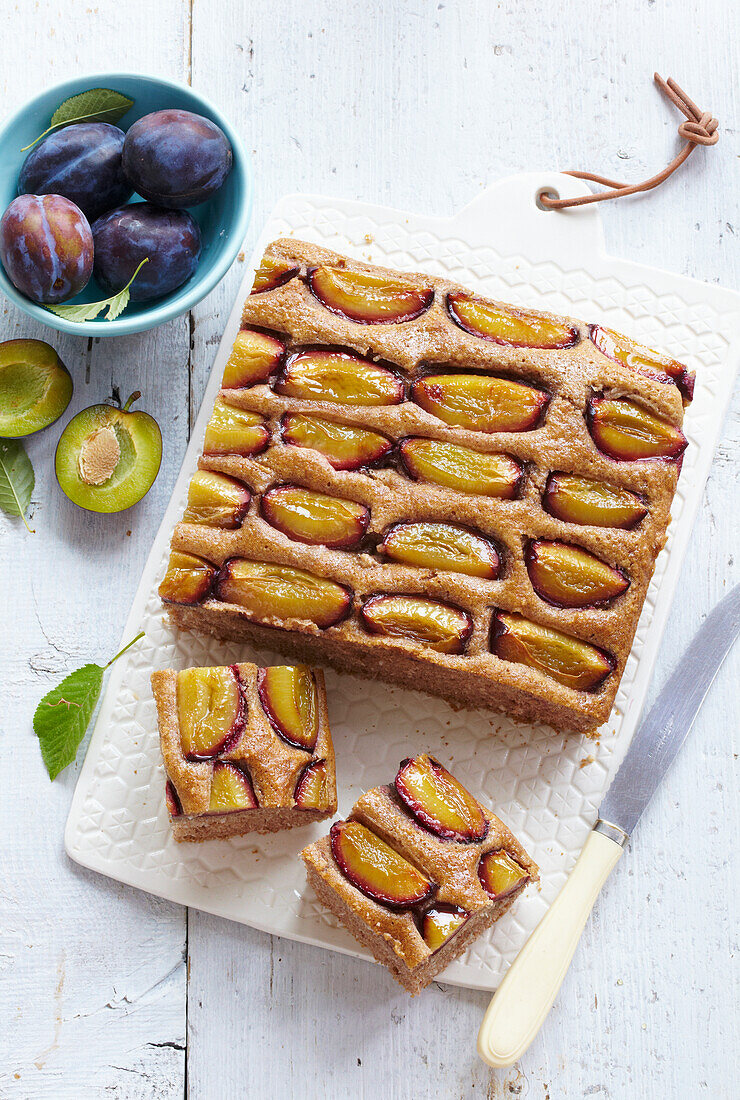 Zimtkuchen mit Zwetschgen