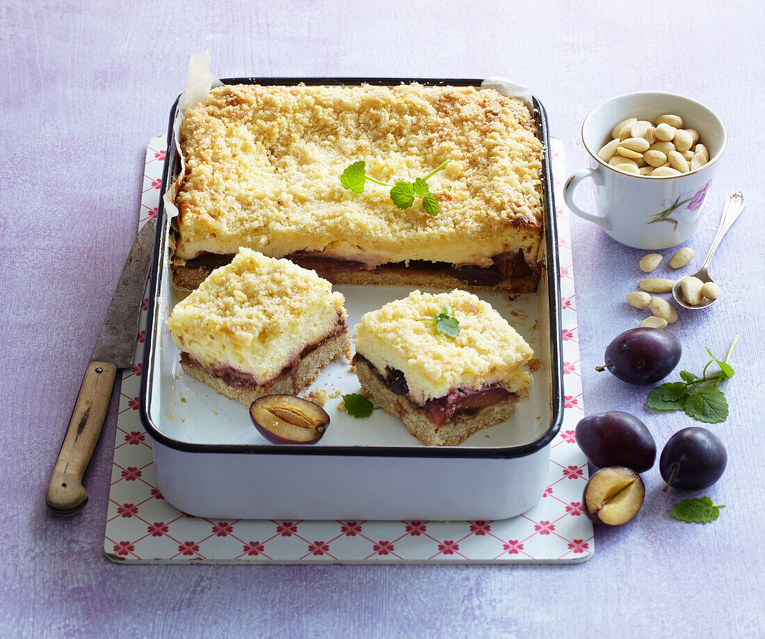 Plum tray cake with almond crumb