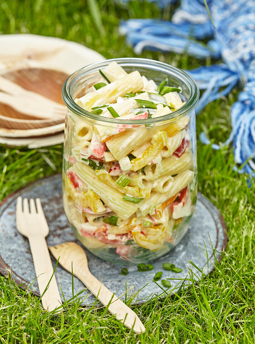 Nudelsalat mit Krabbenfleisch