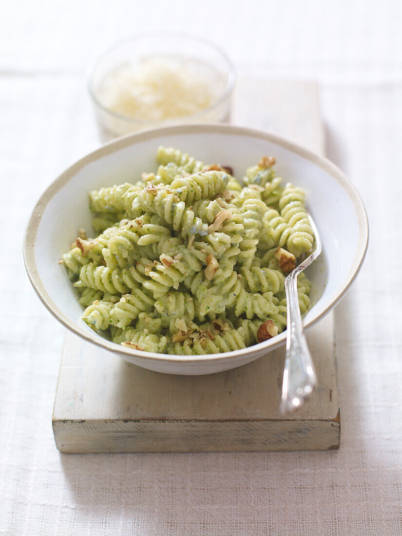 Broccoli and blue cheese pasta