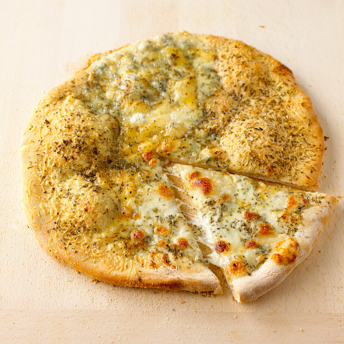 Pizza bianca with four cheeses