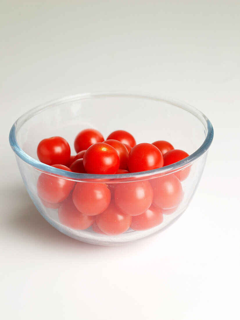 Cherry tomatoes in glass bowl