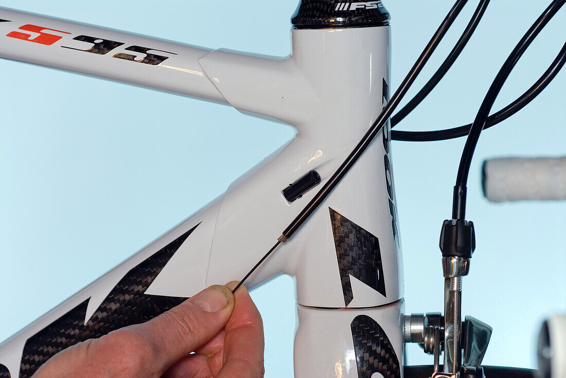 Replacing a SRAM gear cable