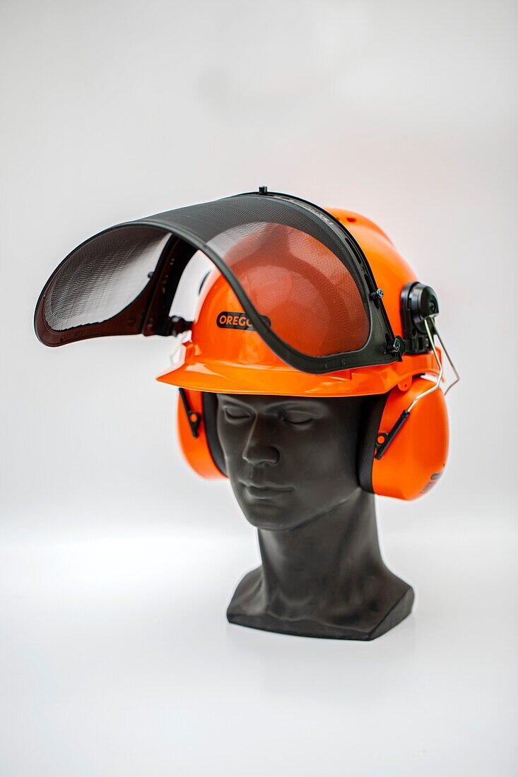 Bust wearing safety headwear with open mesh visor