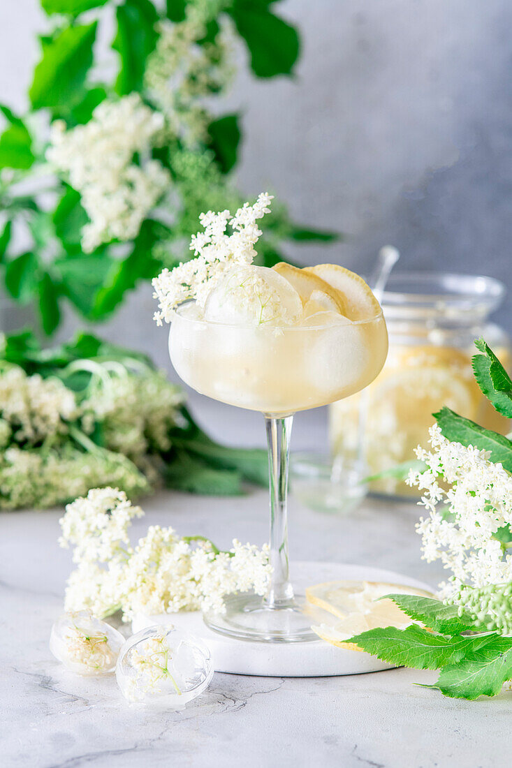 Elderflower cocktail