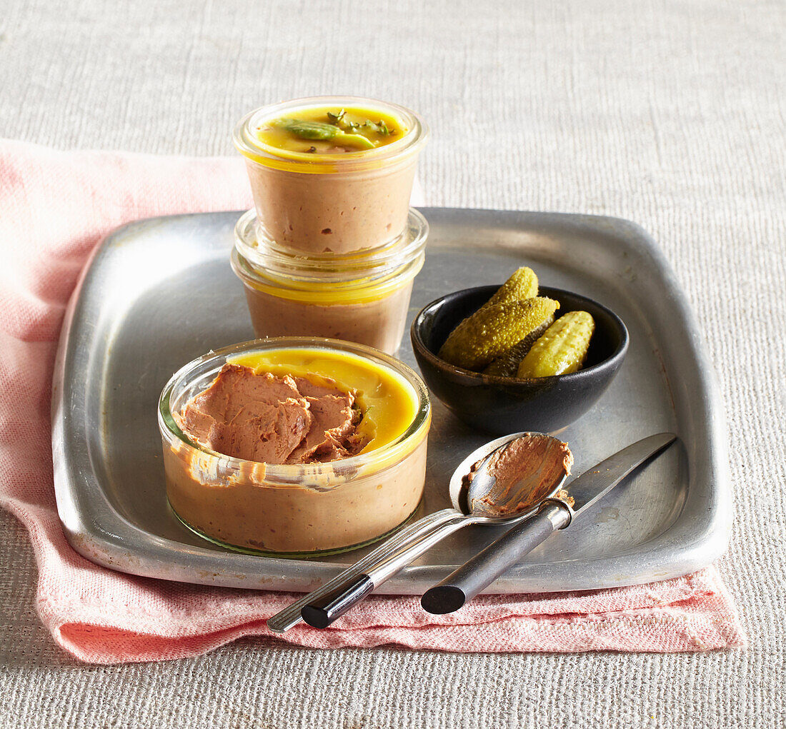 Fast goose liver paté with Port wine