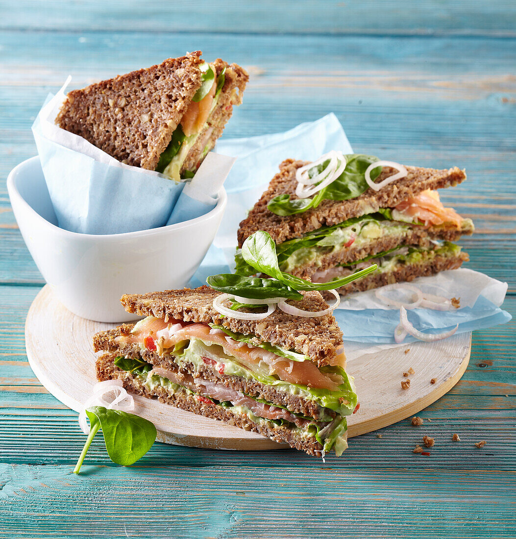 Lachs-Avocado-Sandwiches