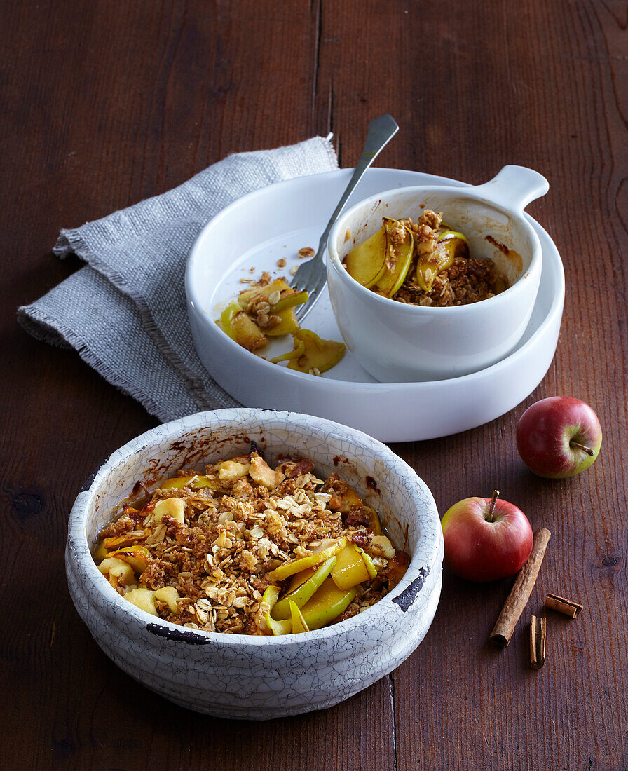 Apfel-Crumble mit Haferflocken