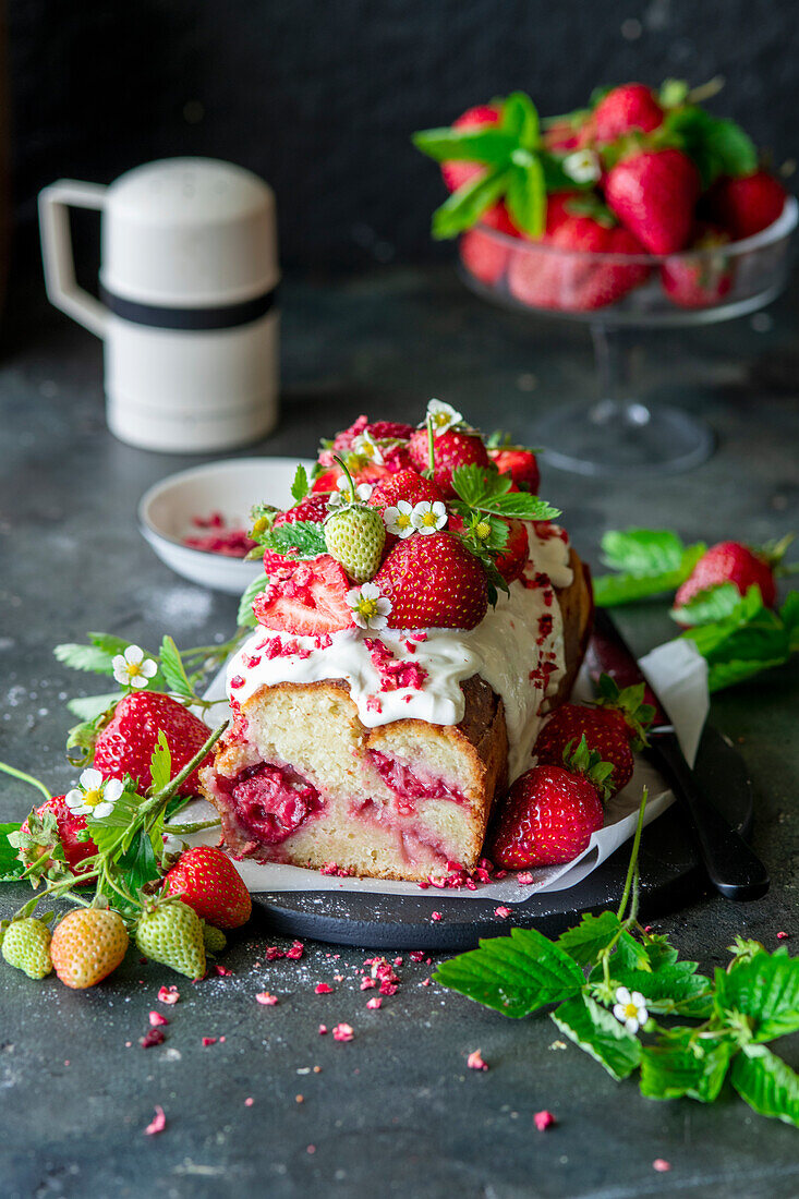 Strawberry loaf cake with sour cream